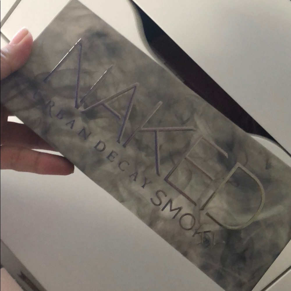 Urban Decay Naked Smokey